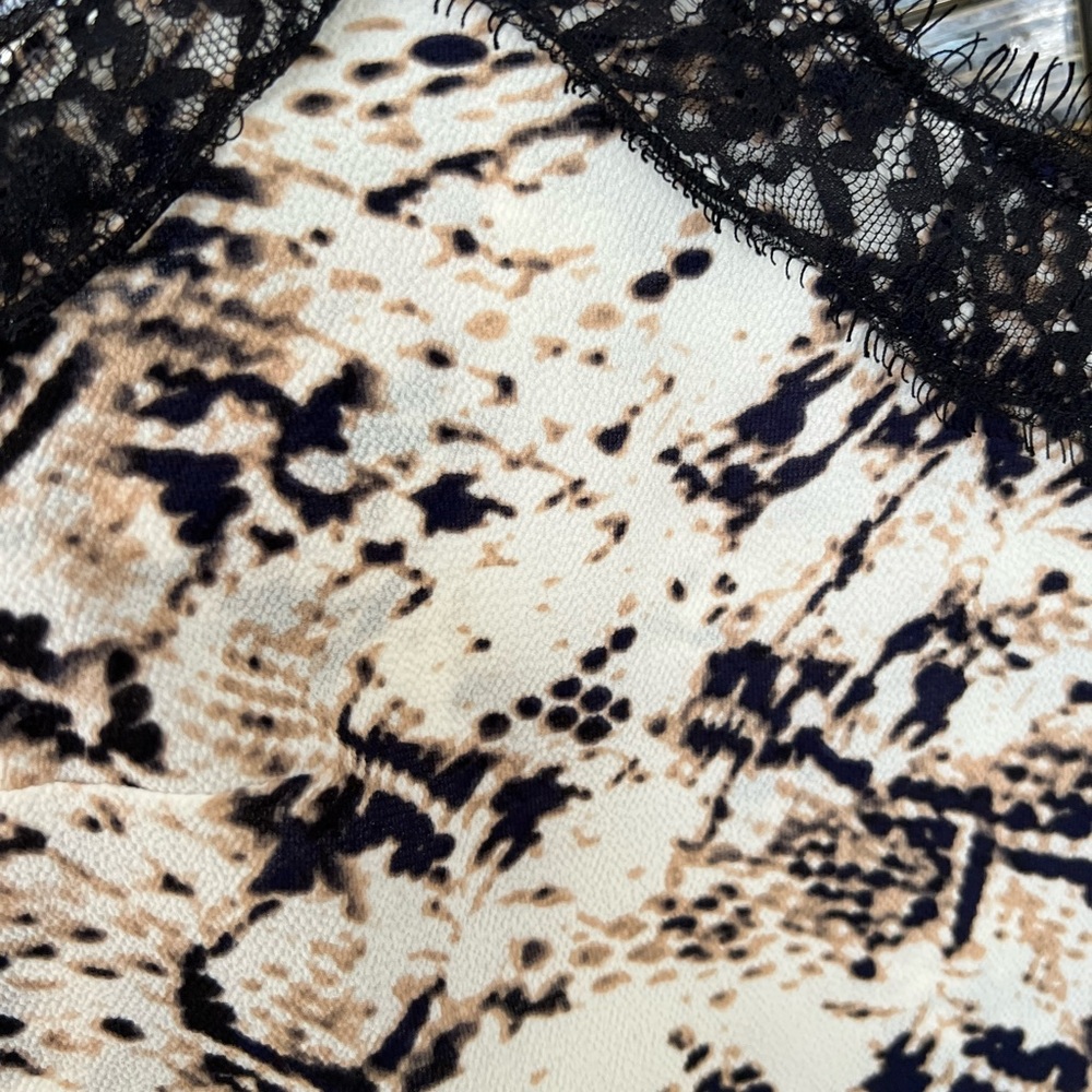 Lizard Pattern Tank - Picture 2 of 4